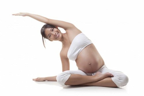 tập yoga khi mang bầu